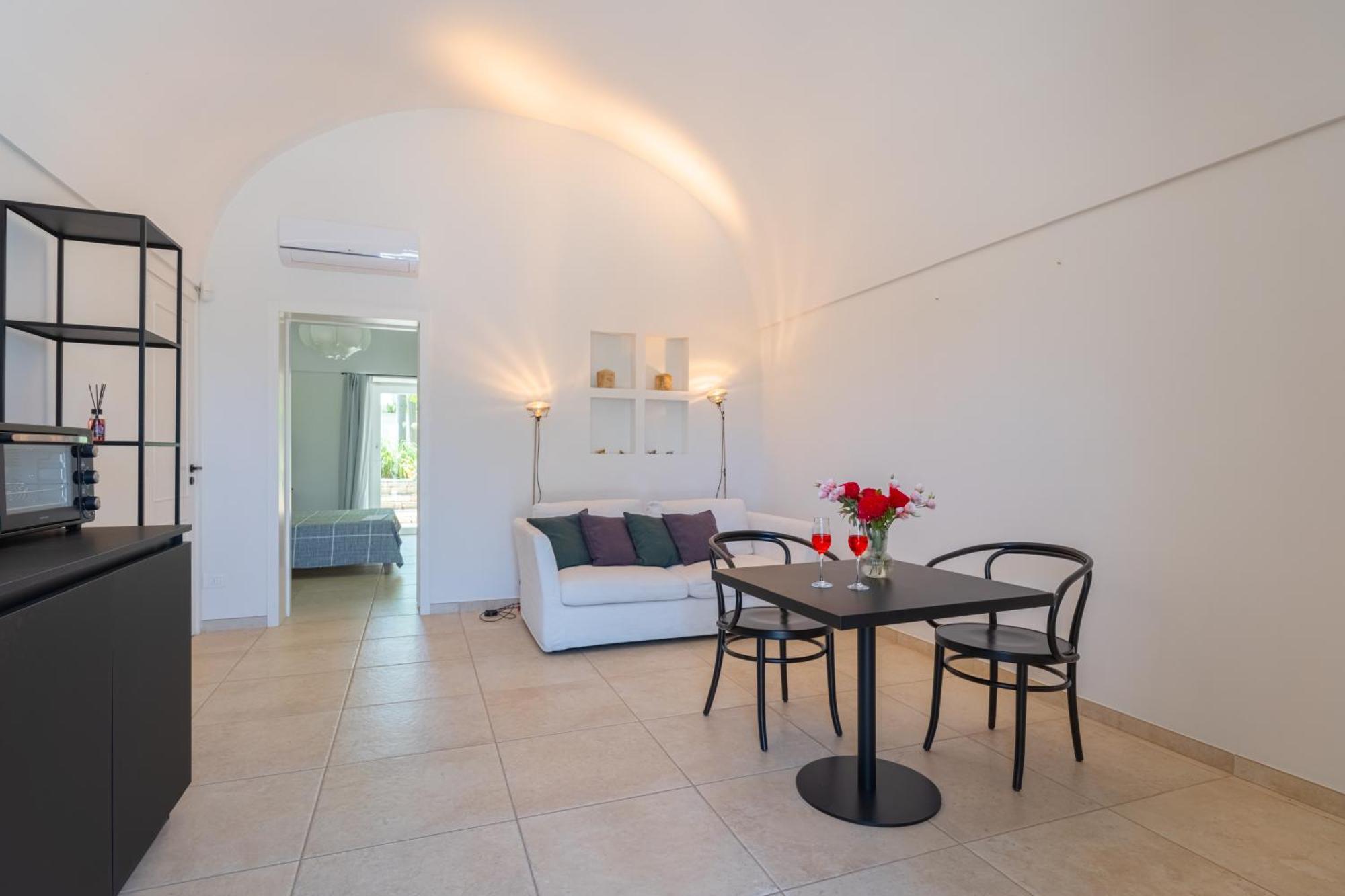 Pati Design Apartments - With Private Patio Or Terrace And Swimming Pool Monopoli Bagian luar foto